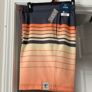 NEW: Men’s swim shorts 32/34